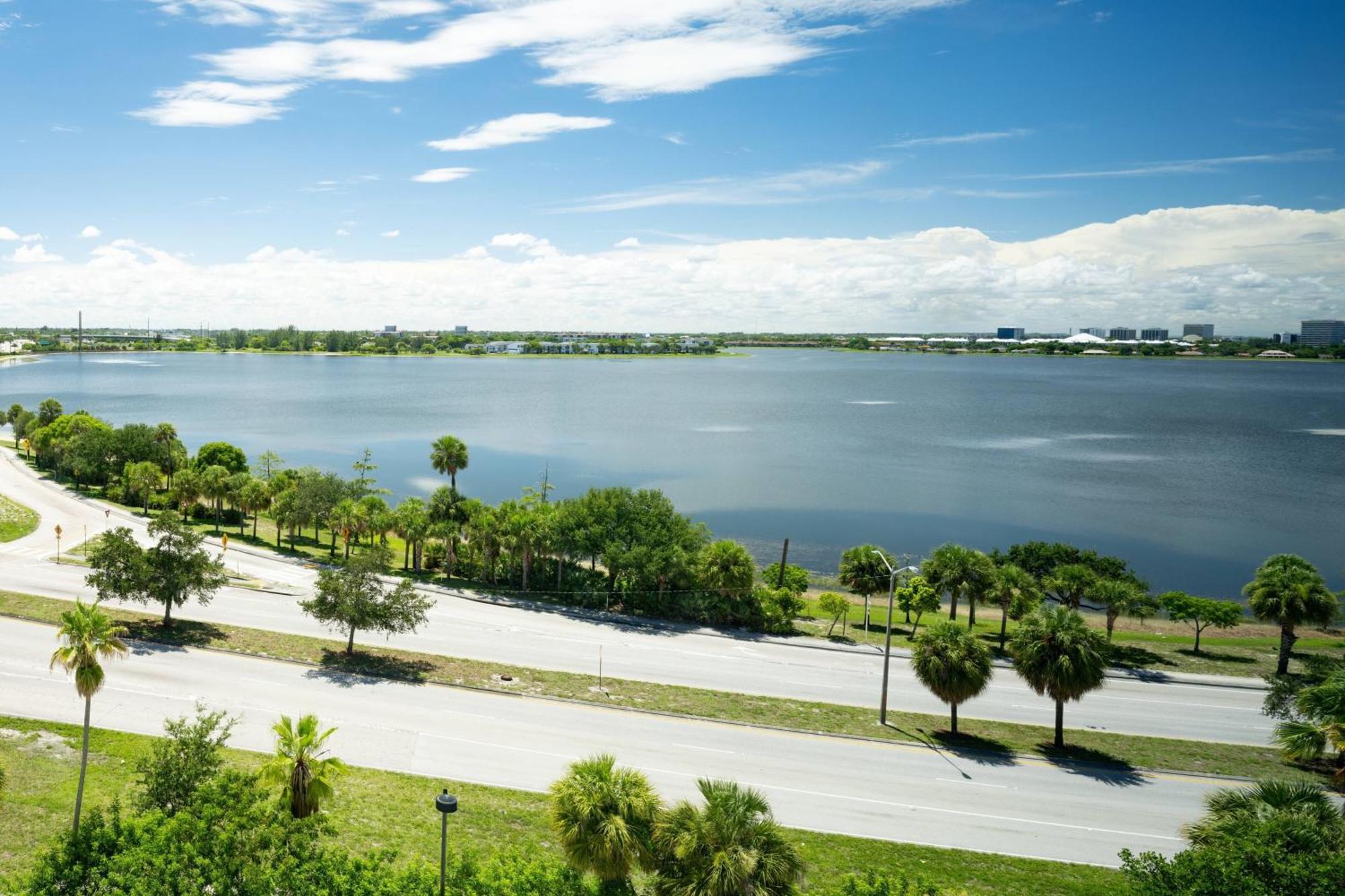 West Palm Beach Marriott Экстерьер фото